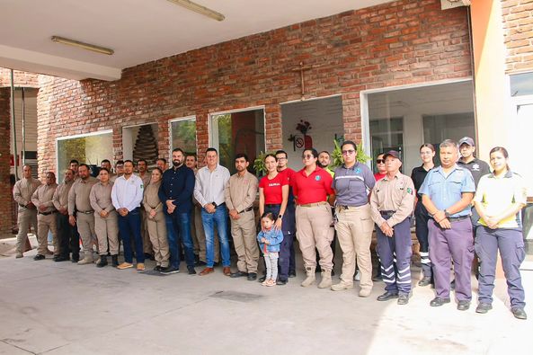 Autoridades del municipio de Calvillo realizaron una visita por las instalaciones de Protección Civil, Bomberos y Atención Prehospitalaria